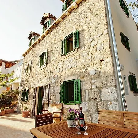Gordana, Dubrovnik