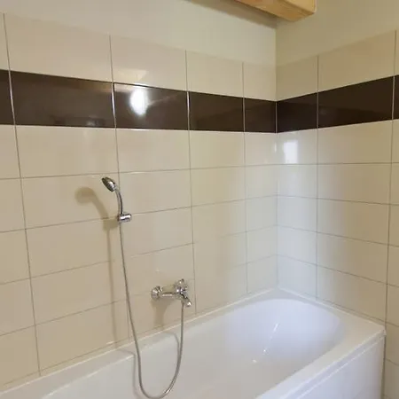 Gordana, * 杜布罗夫尼克